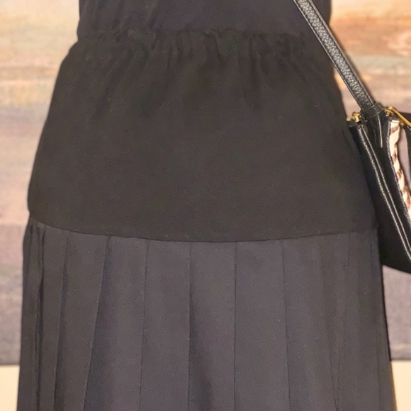 Rhonda Maternity black pleated skirt - Picture 7 of 14